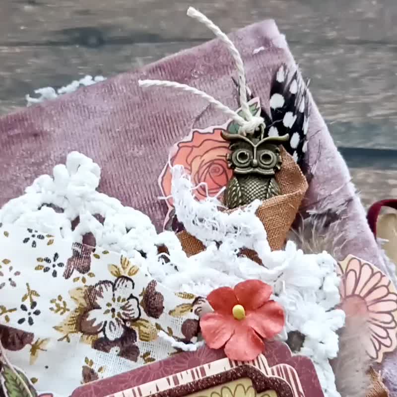 フクロウの森のジャンクジャーナル手作り秋のジャンク本販売完了 - ノート・手帳 - 紙 ピンク