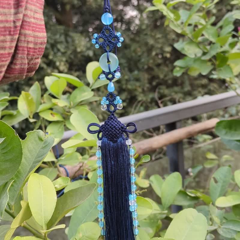 Birthday gift Chinese classical pendant pendant pendant crystal agate chalcedony peace buckle Feng Guiyun tassel tassel - Charms - Crystal Blue