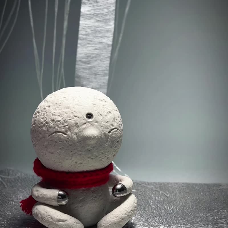 【靜心沙彌】禪意擺飾雕塑 居家療癒陶藝擺件 - 擺飾/家飾品 - 瓷 白色