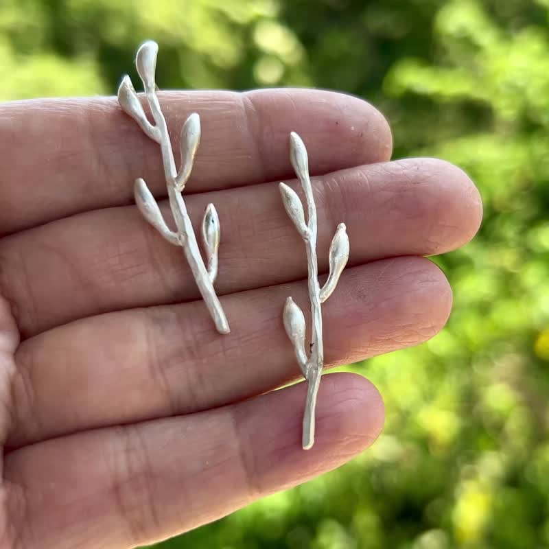 【Plant シリーズ】#a388 銀柳イヤリング/ 925シルバー/ ハンドメイドギフト/ カスタムメイド - ピアス・イヤリング - シルバー シルバー