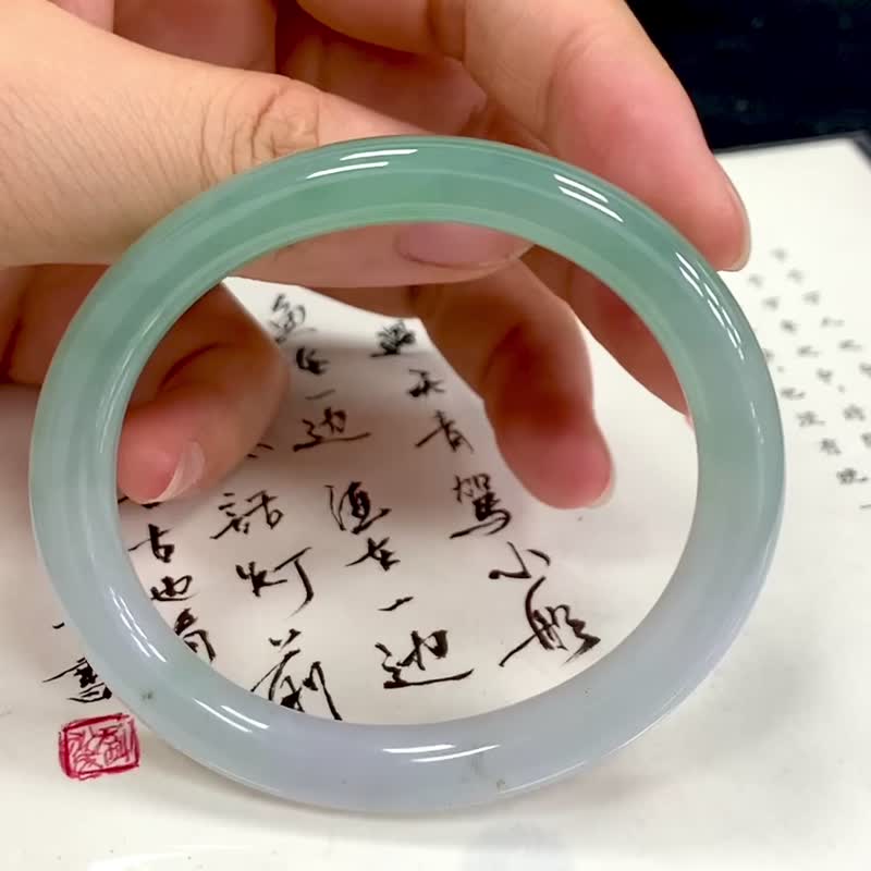 冰種 天然翡翠 緬甸 A玉 玉鐲 • 冰種半山水翡翠貴妃鐲 - 手鍊/手環 - 玉石 綠色