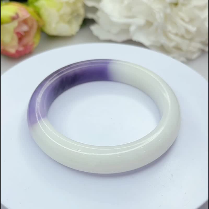 NO.97 Beautiful half wall purple white jade inner diameter 60MM ring mouth Hetian jade peace bracelet Hetian jade - สร้อยข้อมือ - หยก สีม่วง