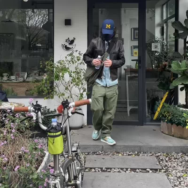 簡約格林系百搭斜挎包日系鬆弛感通勤包包 - 側背包/斜背包 - 尼龍 綠色