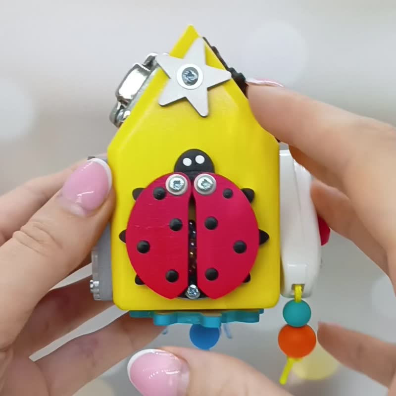木製蒙特梭利忙碌方塊 — 幼兒精細動作訓練玩具 - 寶寶/兒童玩具/玩偶 - 木頭 黃色