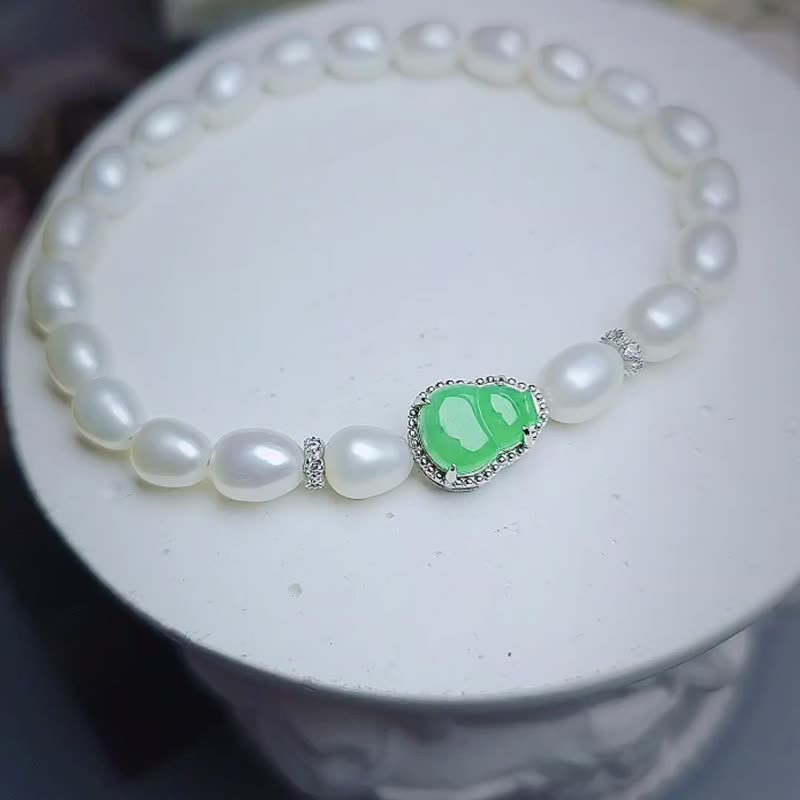 Be rich and blessed | Macaron Yang Green | Myanmar A-grade jade ice green gourd sterling silver natural pearl bracelet - สร้อยข้อมือ - หยก 