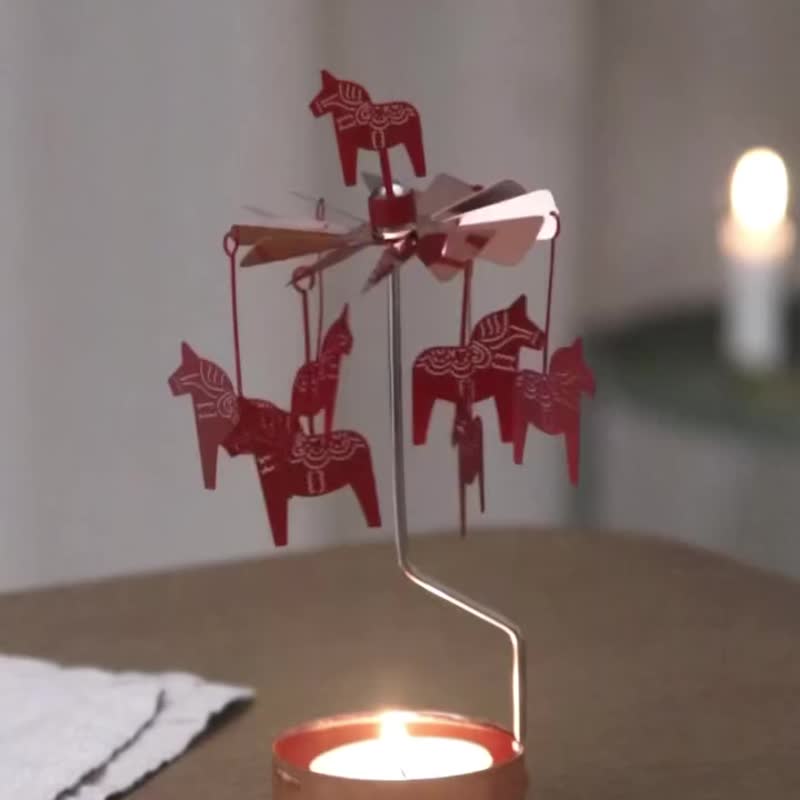 紅色達拉木馬旋轉蠟燭(附蠟燭) - 香氛蠟燭/燭台 - 銅/黃銅 