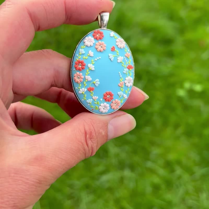 Turquoise Floral Necklace Stylish Tiny Flowers Necklace Polymer Clay Pendant - 項鍊 - 黏土 多色