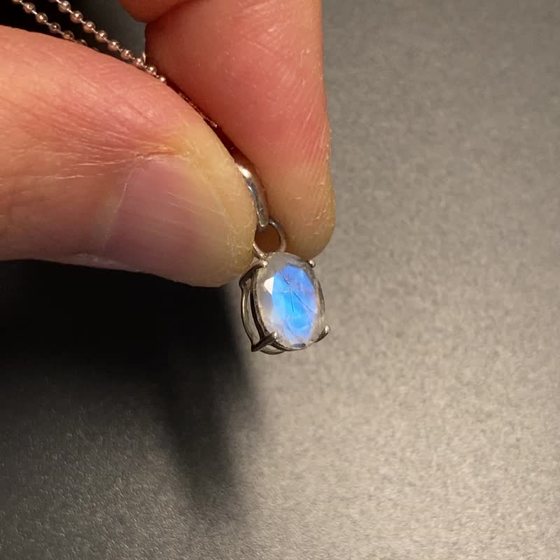 Made in Taiwan Natural Faceted Moonstone Pendant Pendant Made in India 925 Sterling Silver - Necklaces - Semi-Precious Stones 