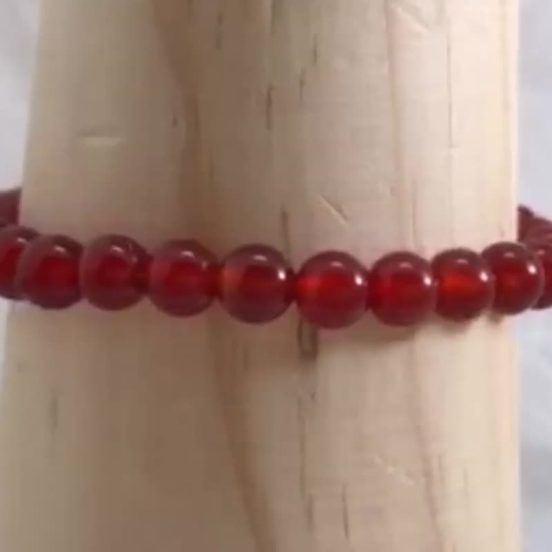 Red Agate 6mm Beads Bracelet Precious Stones Long Life Stone Stretch Bracelet - สร้อยข้อมือ - เครื่องเพชรพลอย สีแดง