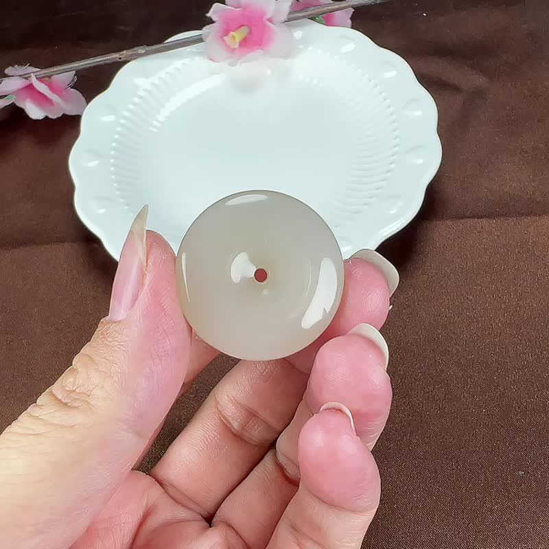 秒殺價 天然新疆和田玉藕粉色平安扣面包圈吊墜 玉質細膩油潤 - 吊飾/掛飾 - 玉石 