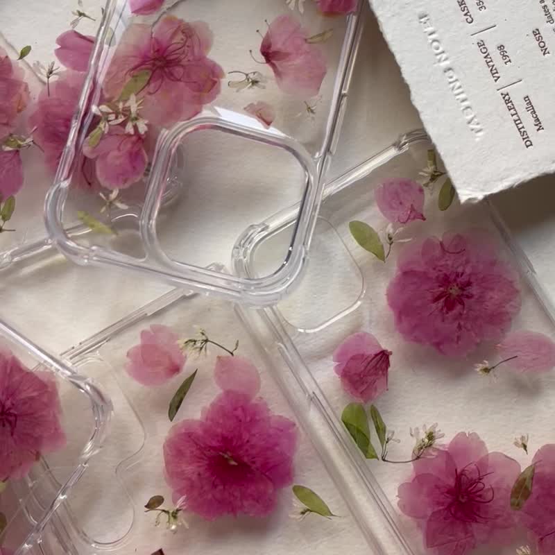 Sakura pressed flowers phonecase - เคส/ซองมือถือ - พลาสติก สึชมพู