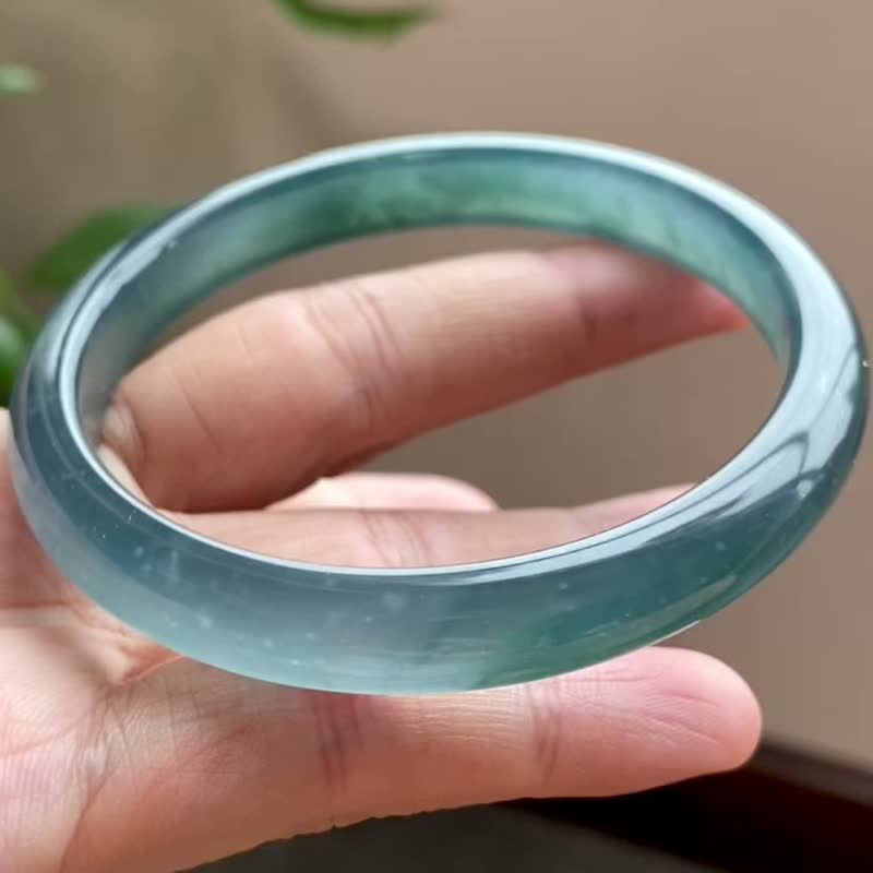 冰種翡翠天然翡翠玉鐲A玉手鐲 玉鈪 • 冰種藍剛雪花棉翡翠福鐲 - 手鍊/手環 - 玉石 藍色