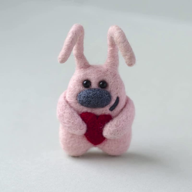 Funny Rabbit Brooch Pink Cute Bunny Brooches Pin Felting Heart - Brooches - Wool Pink