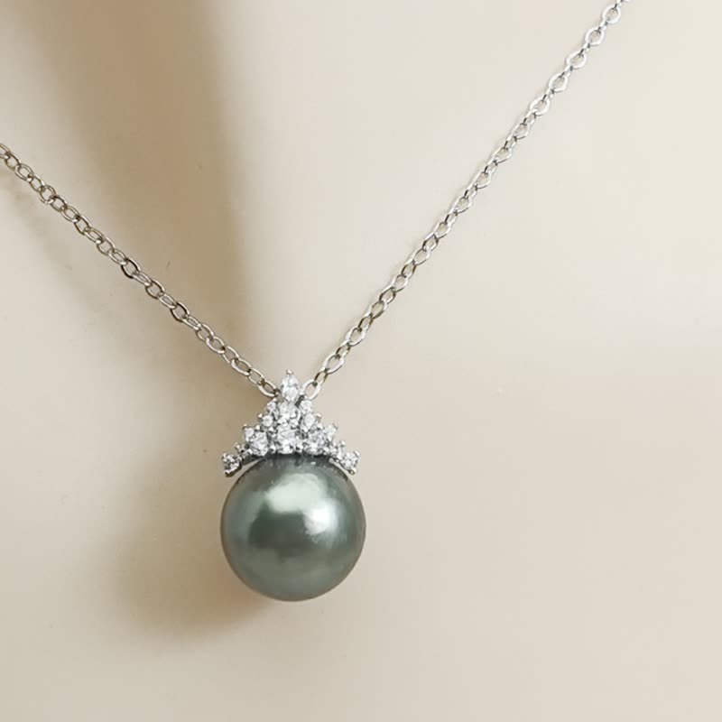 Natural seawater pearl Tahitian black pearl peacock green Peacock pendant gift necklace - Necklaces - Pearl Green