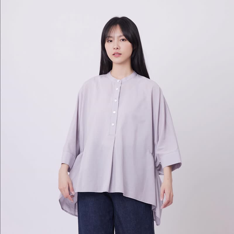 Aqua 半襟細褶棉麻寬版上衣/ 霧灰 - 女襯衫 - 棉．麻 灰色