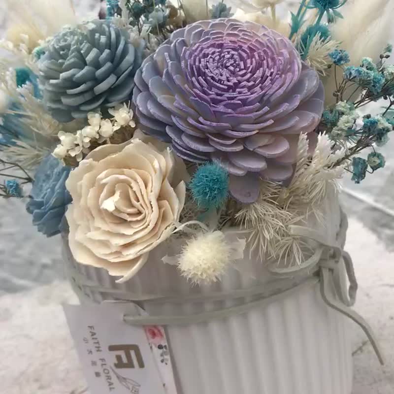 Purple Fantasy Starry Dry Flower Ceremony - ช่อดอกไม้แห้ง - พืช/ดอกไม้ สีน้ำเงิน