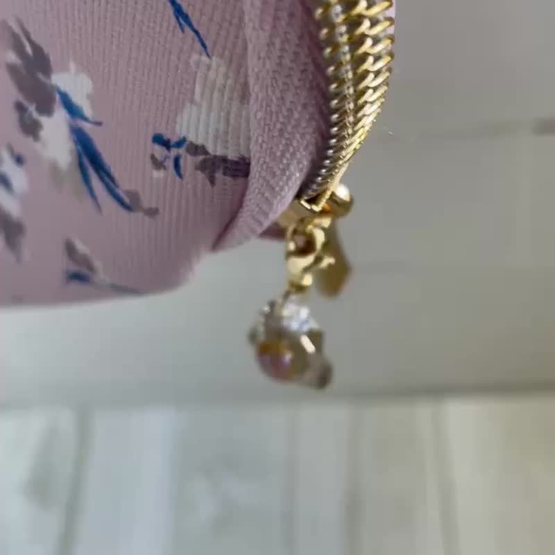 黑色花飾可翻轉的水晶玻璃 - 吊飾/掛飾 - 玻璃 黑色
