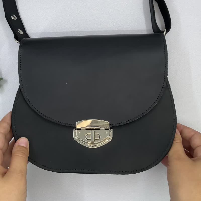 Handmade Top Leather Bag/ Small Leather Shoulder Bag/ Lady's Leather Bags - กระเป๋าแมสเซนเจอร์ - หนังแท้ สีดำ
