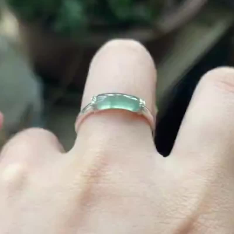 Ice Jade Natural Jade A Jade Band Finger Ring • 18k Gold Diamond Saddle Jadeite Ring - แหวนทั่วไป - หยก สีเขียว