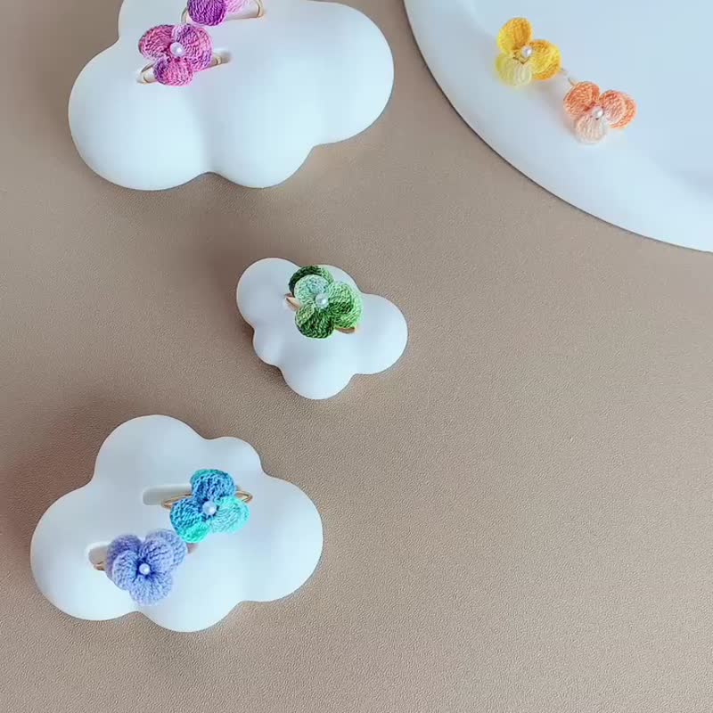 微鈎漸變蝴蝶花戒指 - 戒指 - 棉．麻 多色
