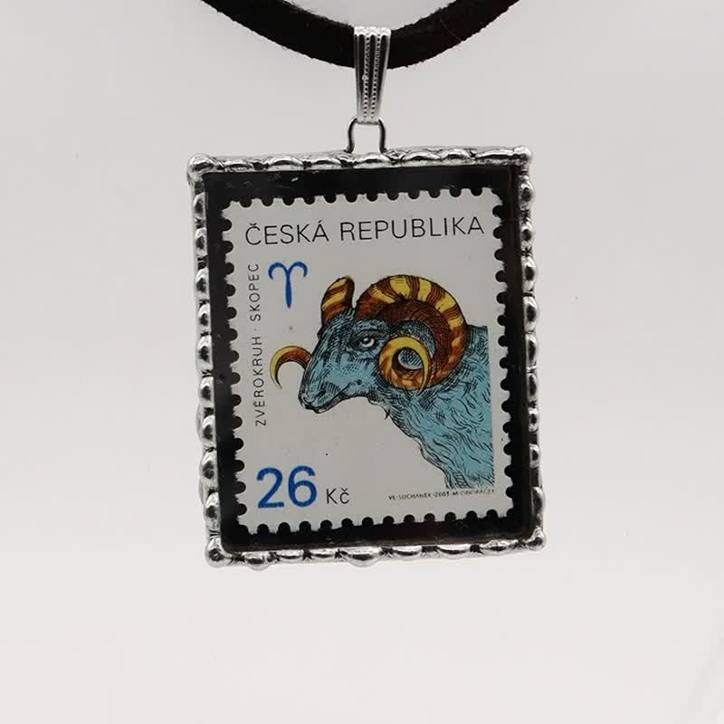 Stained glass pendant with a stamp of the Zodiac sign (Aries) - Necklaces - Glass 