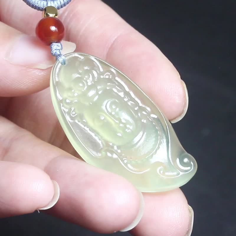 【Guanyin】Compassionate Guanyin Bodhisattva Pendant/Natural Hetian Jade Necklace/Jade Carving Design Pendant - สร้อยคอ - หยก สีเขียว