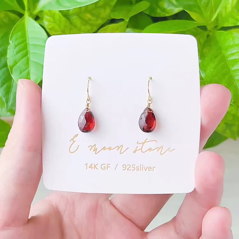 Red wine mellow Stone rich wine red drop earrings 14K - ต่างหู - คริสตัล สีแดง