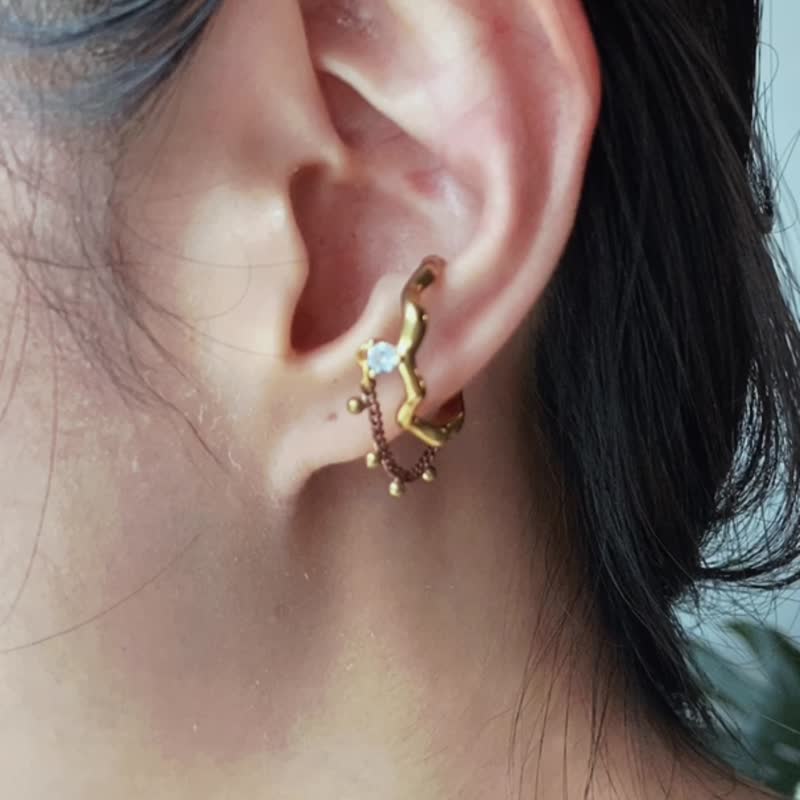 Twilight Series - GYPSIES * Bronze ear bone clip Clip-On - Earrings & Clip-ons - Copper & Brass Gold