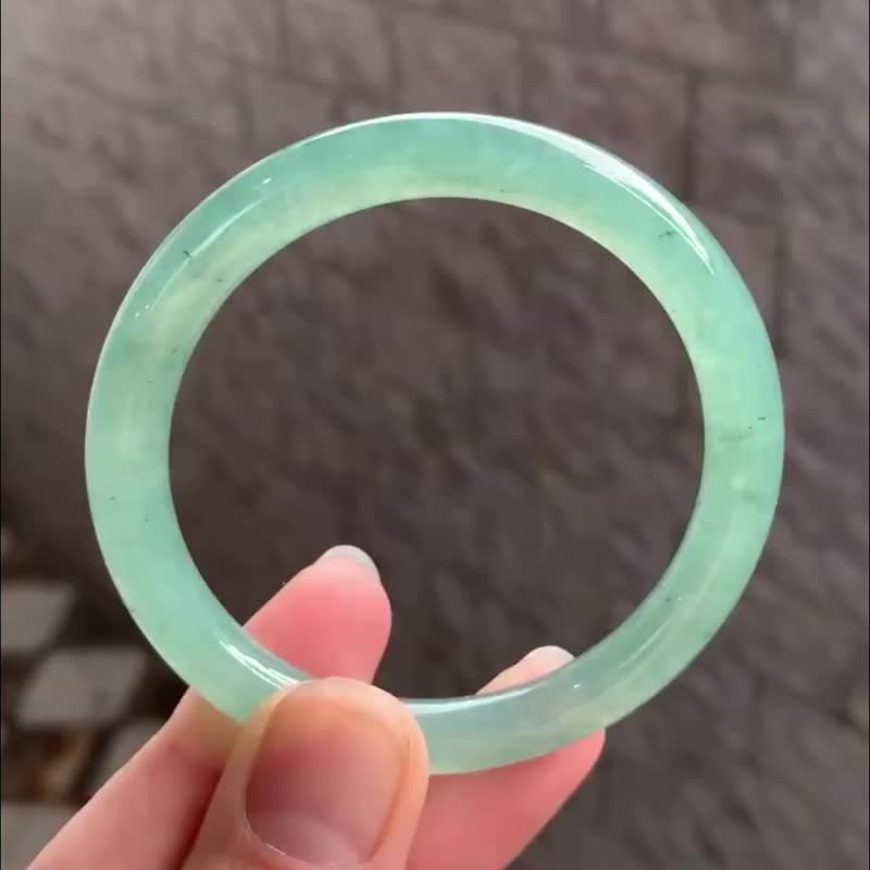 冰種翡翠玉鐲 天然翡翠 緬甸A玉 玉鐲 • 冰種薄荷綠翡翠圓鐲 - 手鍊/手環 - 玉石 綠色
