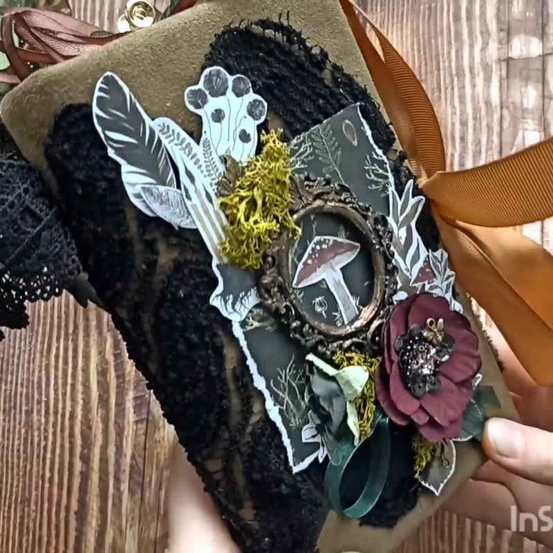 Magical forest junk journal handmade decorated Dark witch grimoire notebook - 筆記本/手帳 - 紙 綠色