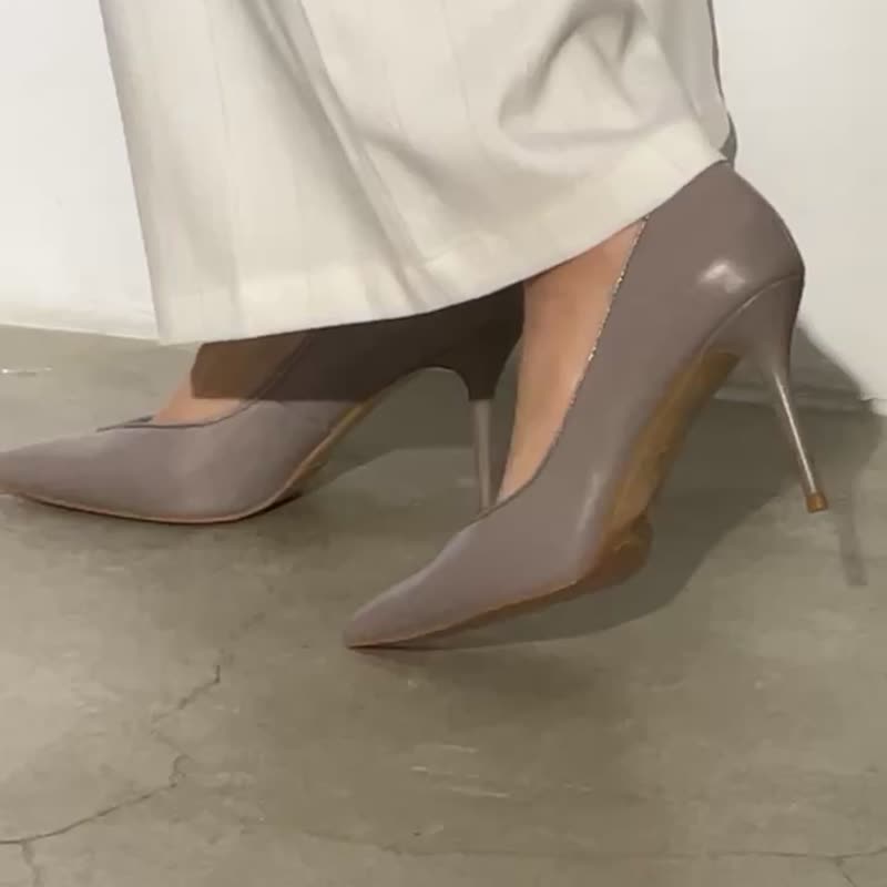 簡約V狀皮邊-尖頭細跟鞋-婚宴鞋-紫色 - 高跟鞋/跟鞋 - 真皮 紫色