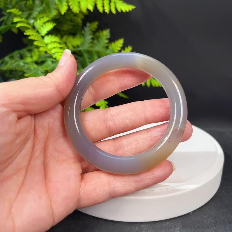 煙紫瑪瑙手鐲 53+MM 冰潤漸變起光飄花圓條玉髓手環 甜美俏麗雅致 - 手鍊/手環 - 半寶石 