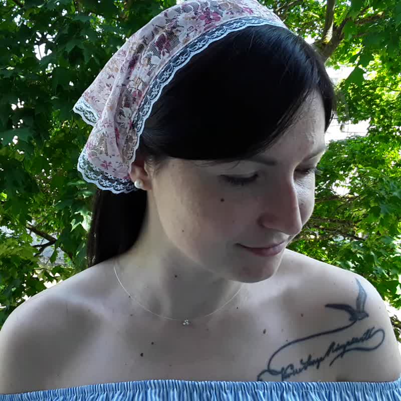 Floral lace head scarf triangle with ties, Handmade sheer bandana kerchief pink - 帽 - 聚酯纖維 粉紅色