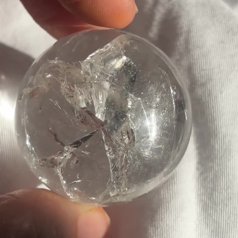 白水晶球 透閃亮 星光 爆彩 天然水晶 水晶  盆景 crystal 擺設 - 擺飾/家飾品 - 水晶 銀色