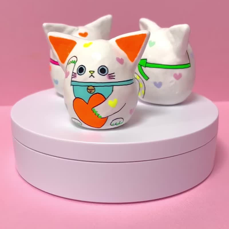 招財貓【大】黃色的耳朵 愛心 - 擺飾/家飾品 - 黏土 黃色