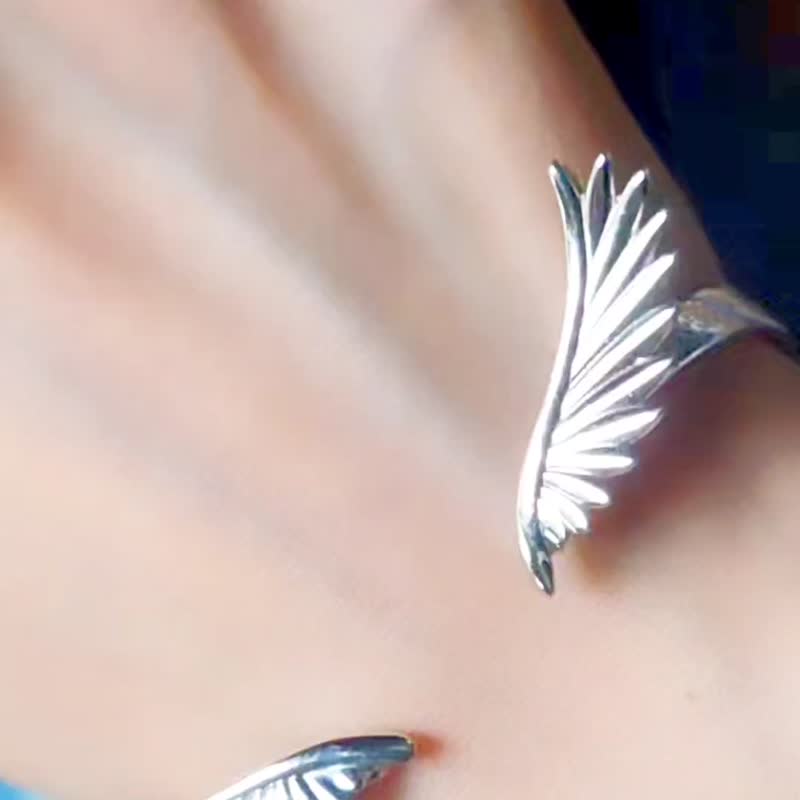Handcrafted Engraving Starry Sky Flying Wings 925 Silver Wide Bangle - สร้อยข้อมือ - เงินแท้ สีเงิน