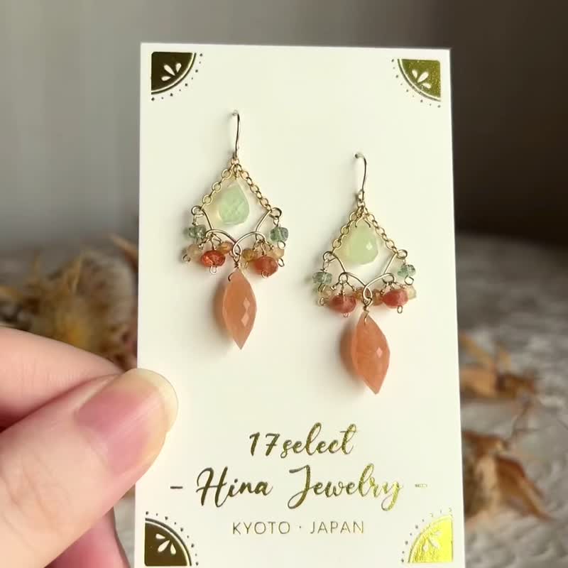 14KGF Autumn Leaves Chandelier Earrings Green / Orange Moonstone Prehnite - ต่างหู - เครื่องเพชรพลอย สีส้ม