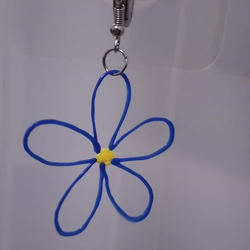 藍色小花 - 耳環/耳夾/耳骨夾 - 環保材質 多色