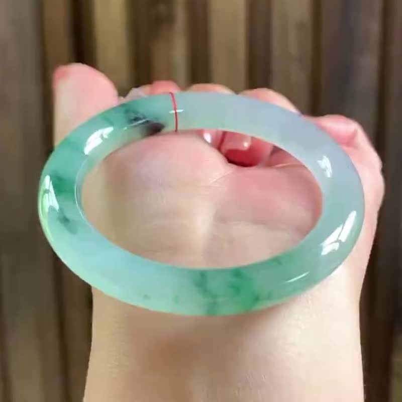 冰種翡翠天然翡翠玉鐲 A玉手鐲玉鈪 • 冰種飄花翡翠圓鐲 - 手鍊/手環 - 玉石 綠色