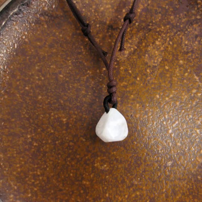 Necklace original stone design white chalcedony/jade texture unique personality double-sided wearable/ - สร้อยคอ - หยก ขาว