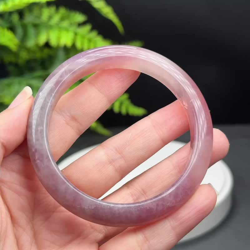 Madagascar purple rose quartz bracelet 60MM old material purple pink ice floating rose quartz to attract connections - สร้อยข้อมือ - คริสตัล สีม่วง