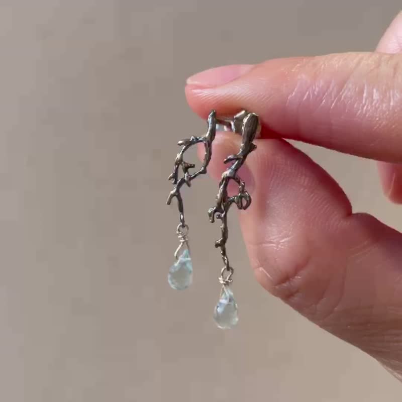 Sterling Silver Branch Off-Line Sea Blue Stone Earrings Changeable Clip - ต่างหู - เงินแท้ สีเงิน