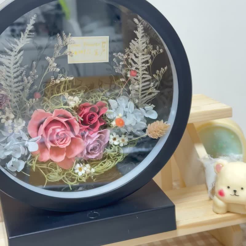 Preserved flower night lamp table lamp bedside lamp dried flower gift preferred - ช่อดอกไม้แห้ง - พลาสติก 