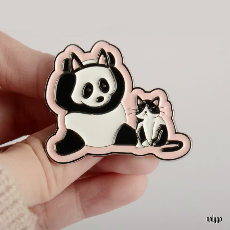 Peekaboo! Panda Peekaboo Series Badge – Mercedes Cat - Badges & Pins - Other Metals 