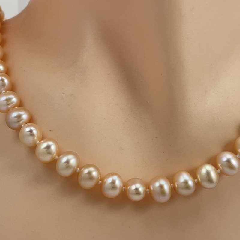 Chinese red natural freshwater pearl orange pearl necklace - สร้อยคอ - ไข่มุก สีส้ม