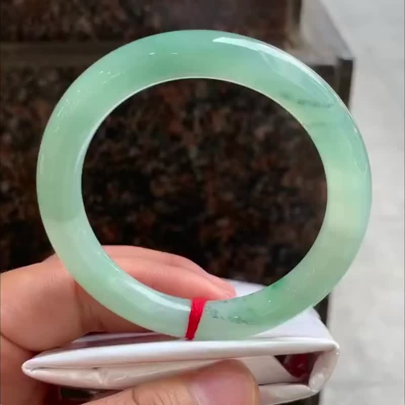 冰種翡翠天然翡翠玉鐲 A玉手鐲 玉鈪 • 冰種湖綠翡翠圓鐲 - 手鍊/手環 - 玉石 綠色