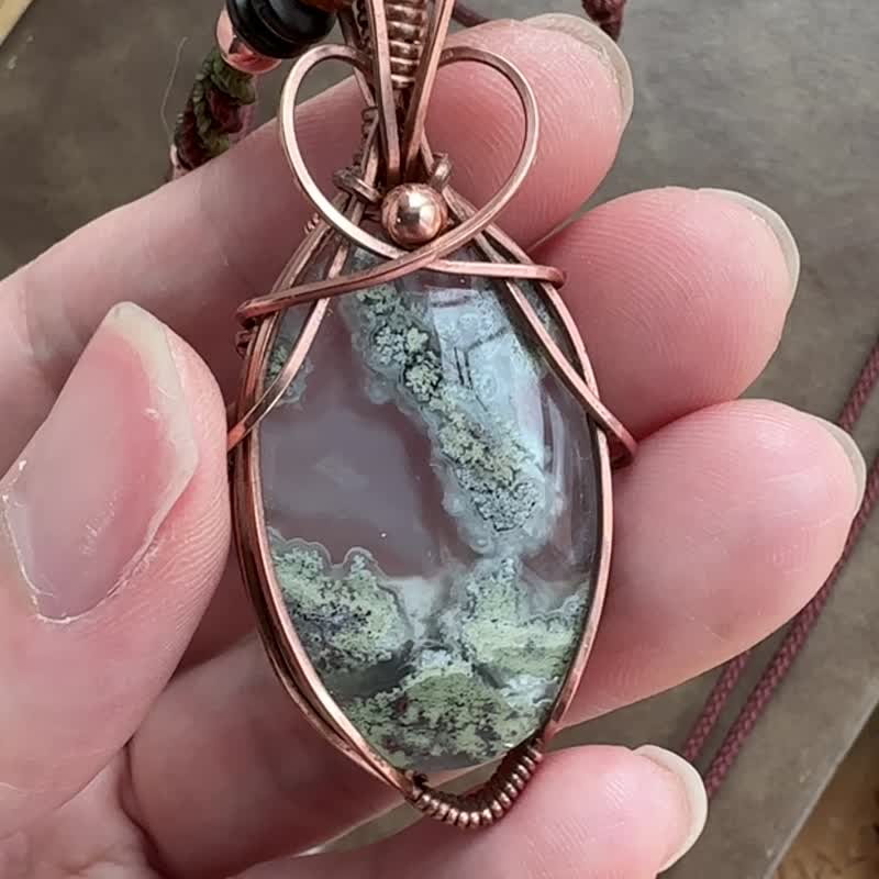 WW143 Fully hand-woven pure copper wire wrap aquatic agate pendant - สร้อยคอ - ทองแดงทองเหลือง สีนำ้ตาล