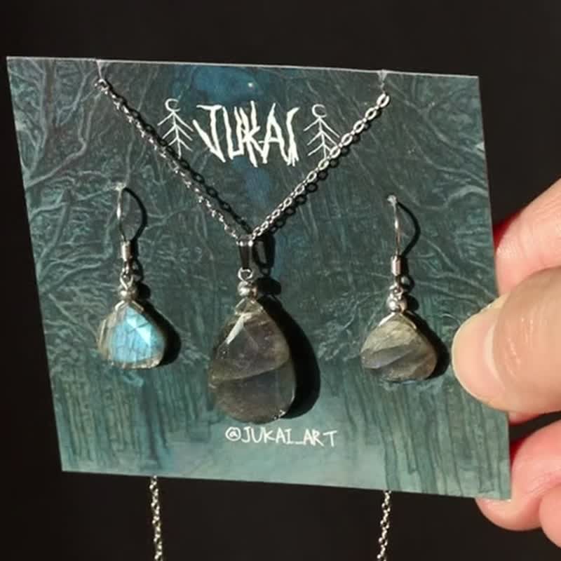 A Grade Labradorite Silver Necklace Earrings Set - 耳環/耳夾/耳骨夾 - 半寶石 多色