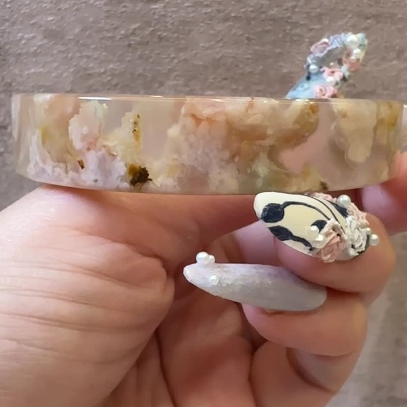 櫻花瑪瑙手鐲 瑪瑙手鐲稀有方鐲冰透滿圈滿粉花樹枝意境55-56圈口 - 手鍊/手環 - 玉石 