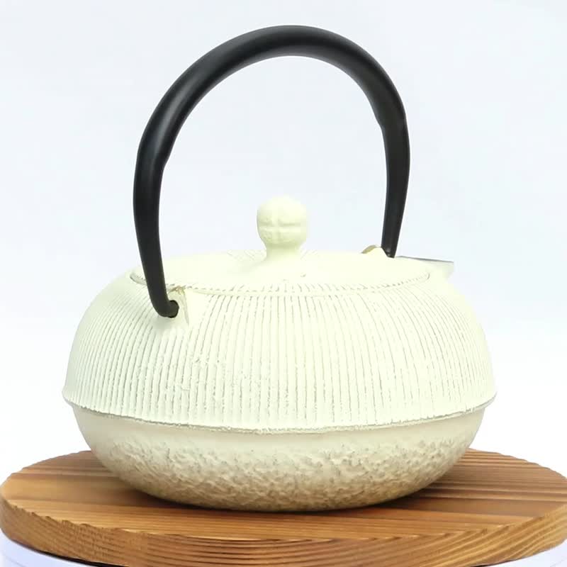 南部鐵器 茶壺 平丸千筋 0.3L 金白色 日本製 - 茶壺/茶杯/茶具 - 其他金屬 白色